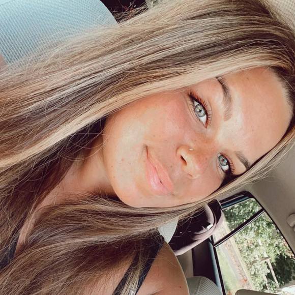 Meet your Posher, Maeva - Picture 1 of 1